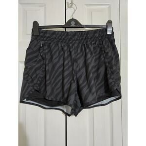 Avia xl (16-18) women's black zebra strip athletic shorts